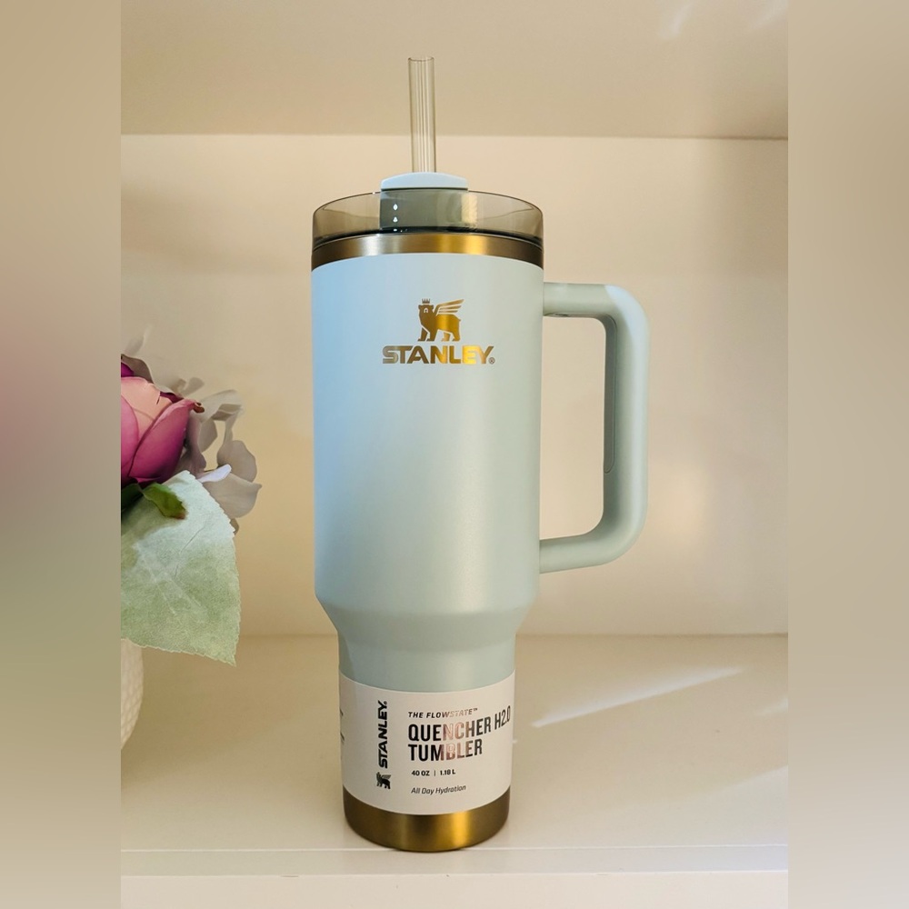 🎉LAST CHANCE🎉Stanley Quencher H20 Flowstate Tumbler 40oz‎ Glided Celadon